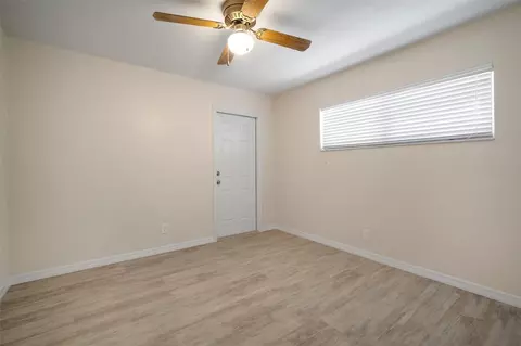 Bedroom - 910 Spindle Palm Way, Apollo Beach, FL 33572 photo 4 of 7