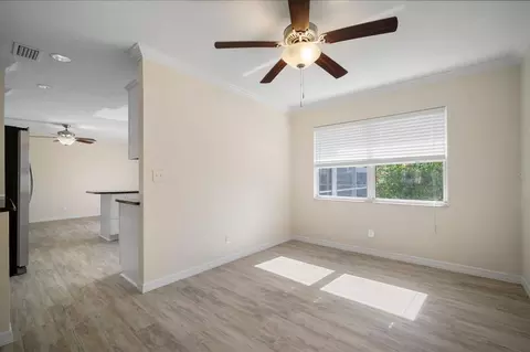 Living - 910 Spindle Palm Way, Apollo Beach, FL 33572 photo 6 of 10