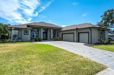 655 Whisper Woods Dr, Lakeland, FL 33813