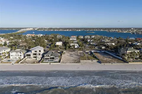 620 Gulf Blvd, Belleair Beach, FL 33786