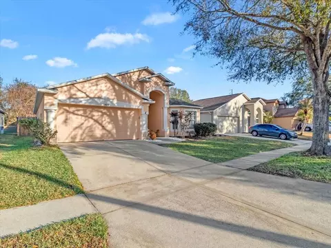 12824 Kings Lake Dr, Gibsonton, FL 33534