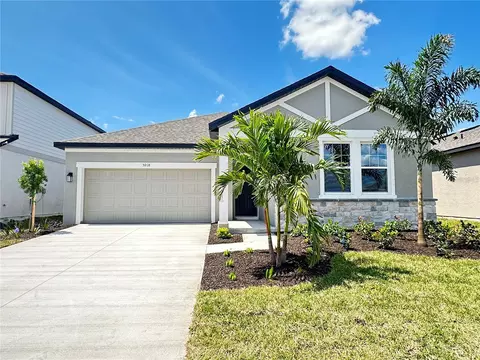 5918 Fresh Flora Dr, Wimauma, FL 33598