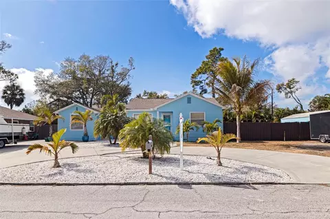 2637 46th St S, Gulfport, FL 33711