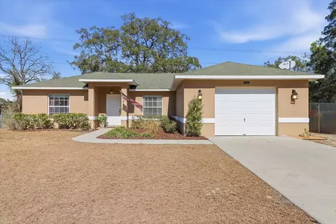 2745 W Redgate Dr, Dunnellon, FL 34433