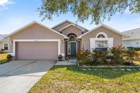 32016 Brookstone Dr, Wesley Chapel, FL 33545