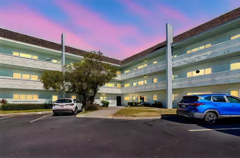 2254 Norwegian Dr #28, Clearwater, FL 33763