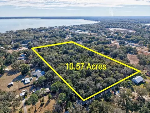 SE 129 Court, Ocklawaha, FL 32179