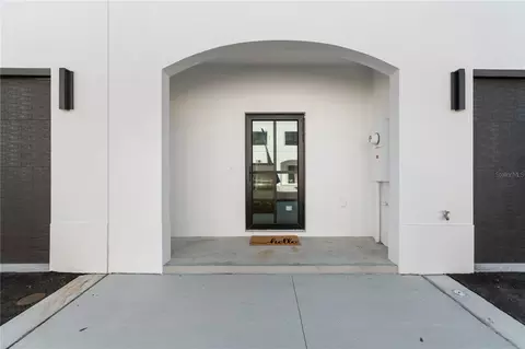 4350 Cambio Gardens Ct, Tampa, FL 33610