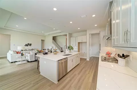 Kitchen - 10858 Spring Sapling Cir, Parrish, FL 34219 photo 5 of 7