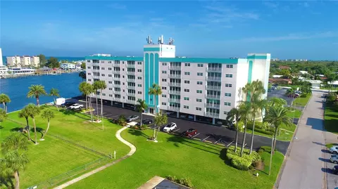 10216 Regal Dr #310, Largo, FL 33774