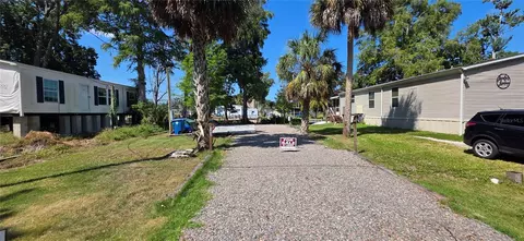 6394 Richard Dr, Weeki Wachee, FL 34607