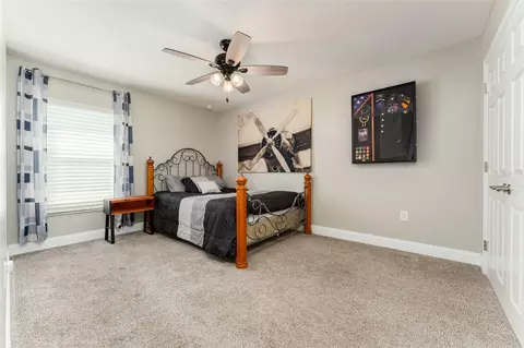 Bedroom - 5431 Sandy Shell Dr, Apollo Beach, FL 33572 photo 4 of 4