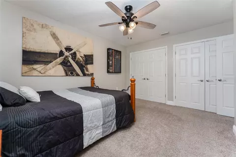 Bedroom - 5431 Sandy Shell Dr, Apollo Beach, FL 33572 photo 3 of 4