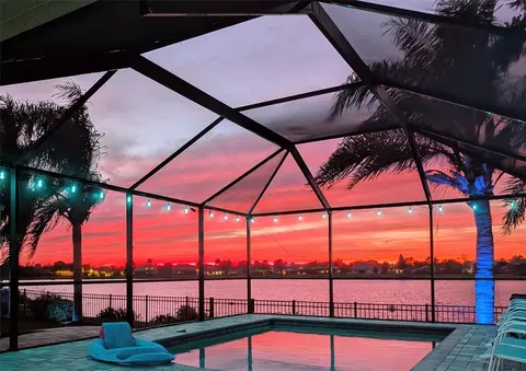 5431 Sandy Shell Dr, Apollo Beach, FL 33572