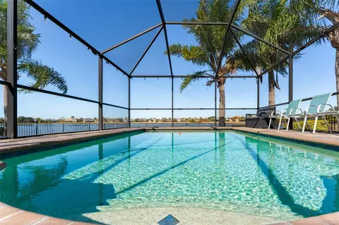 Exterior - 5431 Sandy Shell Dr, Apollo Beach, FL 33572 photo 3 of 23