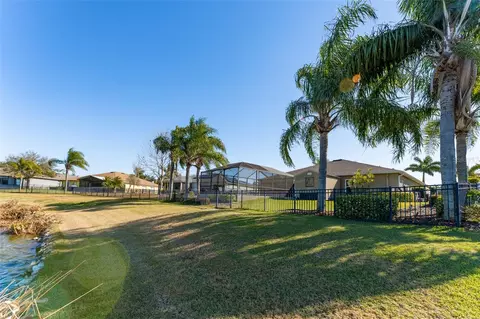 Exterior - 5431 Sandy Shell Dr, Apollo Beach, FL 33572 photo 22 of 23