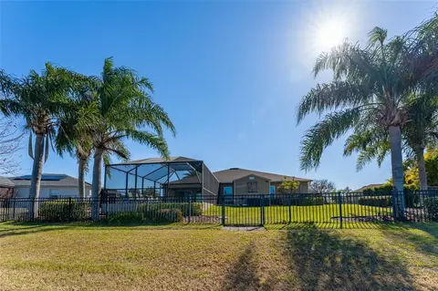 Exterior - 5431 Sandy Shell Dr, Apollo Beach, FL 33572 photo 20 of 23