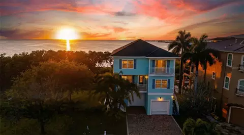 1726 Sunkissed Dr, Tarpon Springs, FL 34689