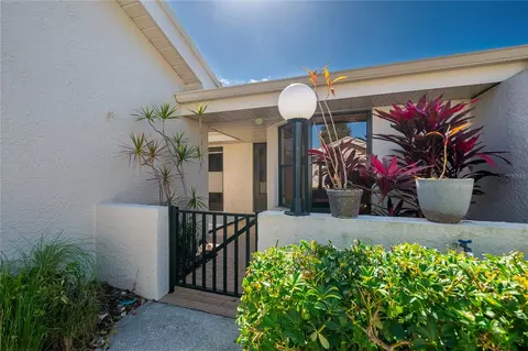 1312 Pasadena Ave S #16, South Pasadena, FL 33707