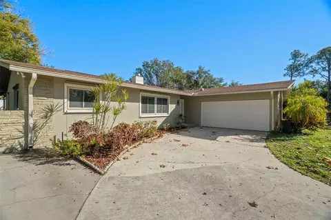 232 Pinecrest Dr, Palm Harbor, FL 34683