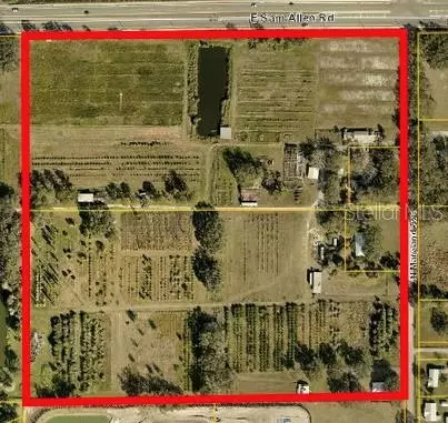 3201 N Maryland Ave, Plant City, FL 33565