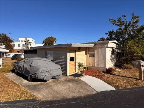 6720 Park Blvd N #37, Pinellas Park, FL 33781