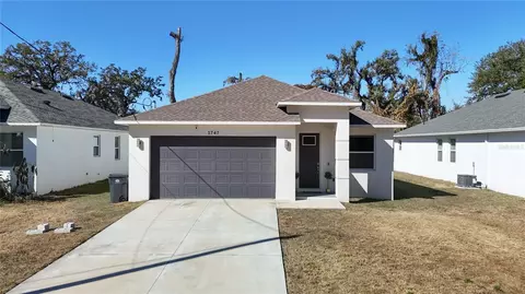 1747 S Oak St, Seffner, FL 33584