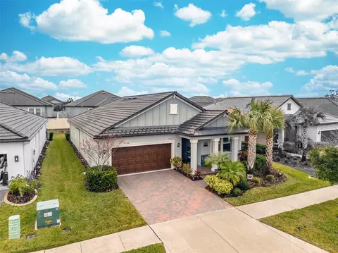 31565 Cannon Rush Dr, San Antonio, FL 33576