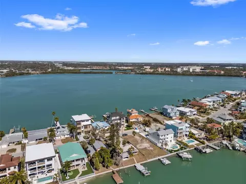837 Bay Point Dr, Madeira Beach, FL 33708 photo 12
