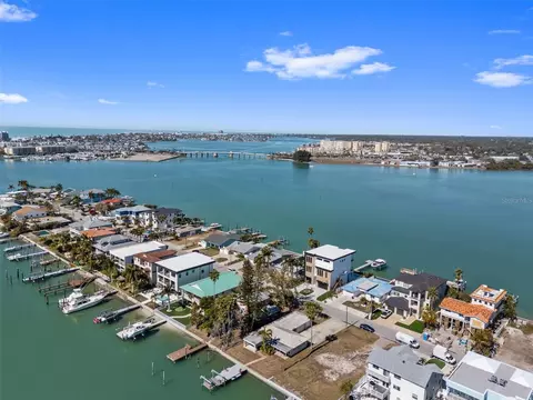 837 Bay Point Dr, Madeira Beach, FL 33708 photo 11