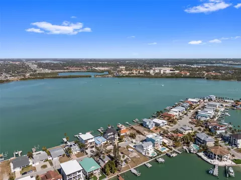 837 Bay Point Dr, Madeira Beach, FL 33708 photo 5