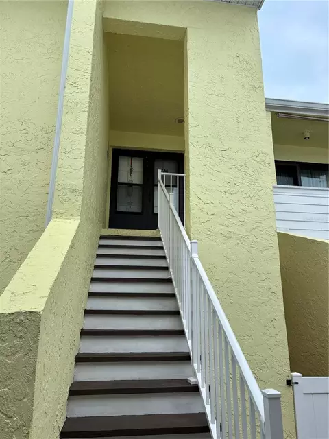 1 Windrush Blvd #24, Indian Rocks Beach, FL 33785