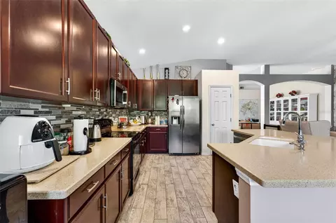 Kitchen - 11013 Rockledge View Dr, Riverview, FL 33579 photo 2 of 2