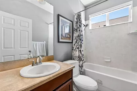 Bath - 11013 Rockledge View Dr, Riverview, FL 33579 photo 1 of 4