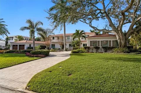 1237 Brightwaters Blvd NE, Saint Petersburg, FL 33704