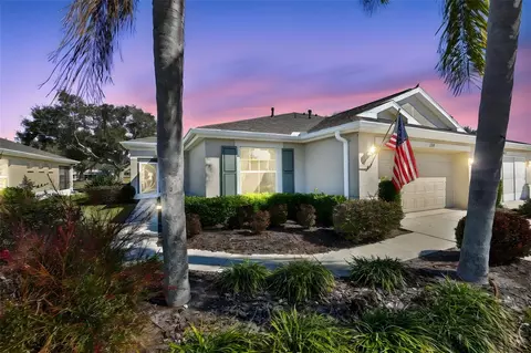 2119 Grantham Greens Dr, Sun City Center, FL 33573