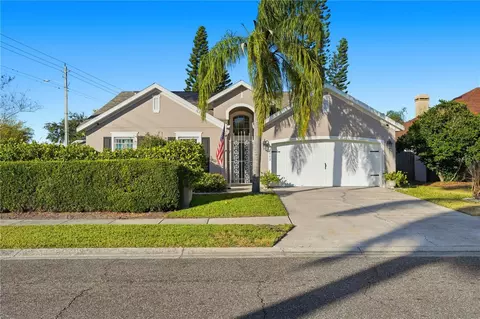 1002 Ventana Dr, Sun City Center, FL 33573