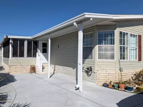 34709 Lake Dr N, Pinellas Park, FL 33781