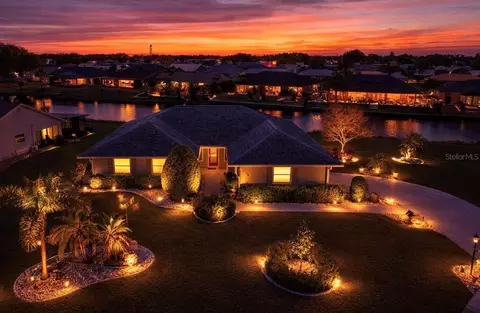 2110 W View Dr, Sun City Center, FL 33573