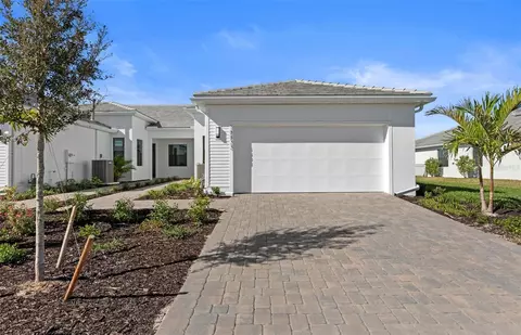 18833 Indian Rock Pl, Lakewood Ranch, FL 34211