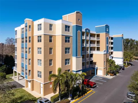 960 Starkey Rd #2403, Largo, FL 33771