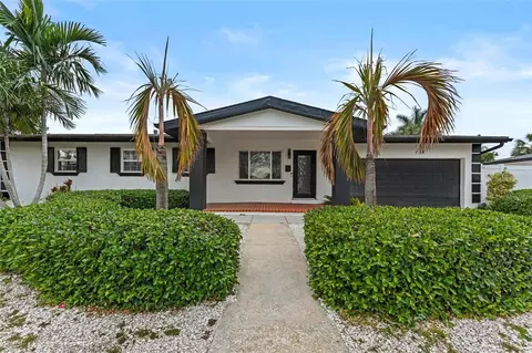 4440 Huntington St NE, Saint Petersburg, FL 33703