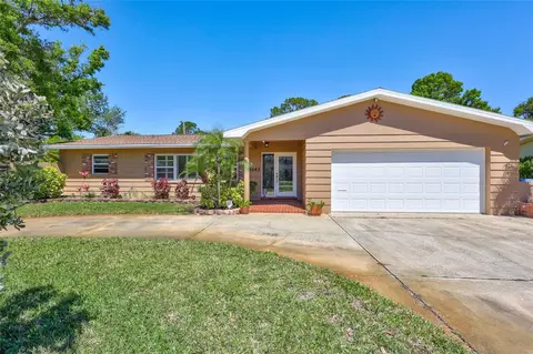 8243 37th Ave N, Saint Petersburg, FL 33710