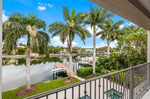 851 Brightwaters Blvd NE, Saint Petersburg, FL 33704