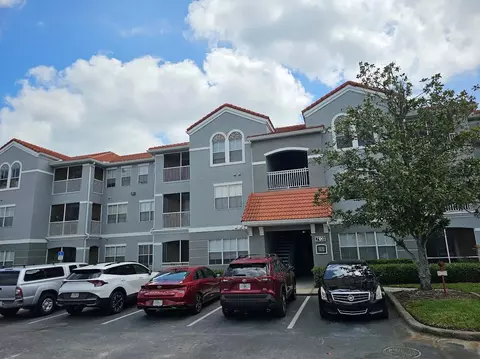 18001 Richmond Place Dr #716, Tampa, FL 33647