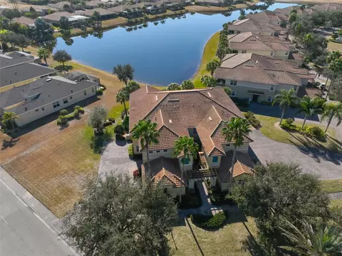 2207 S Pebble Beach Blvd, Sun City Center, FL 33573