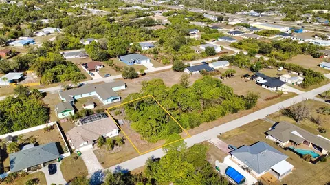 7051 Natalie St, Englewood, FL 34224
