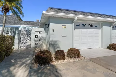 383 Boca Ciega Point Blvd N, Saint Petersburg, FL 33708