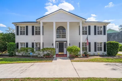 2102 S Fore Cir, Tampa, FL 33612