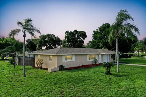 6947 114th St, Seminole, FL 33772